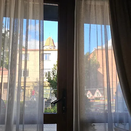 In Old Town With Free Parking Apartamento